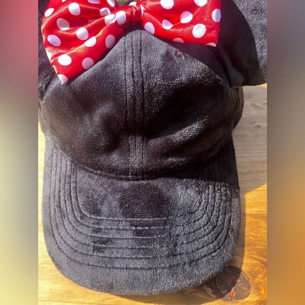 Disney Women's Minnie Mouse Hat w/ Red Polka Dot Bow Velour SOUVENIR OS GIFT NEW - Picture 5 of 11
